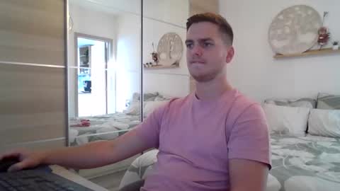 syl092 online show from 09/17/25, 04:52