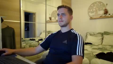 syl092 online show from 09/24/25, 05:38