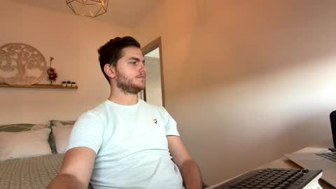 syl092 online show from 01/19/26, 01:15