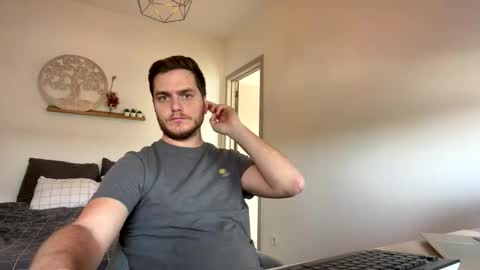 syl092 online show from 04/25/26, 01:41