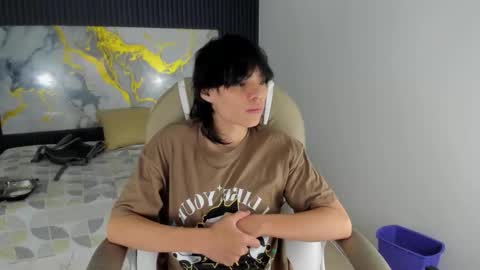 sylasfrost online show from 12/01/25, 08:03