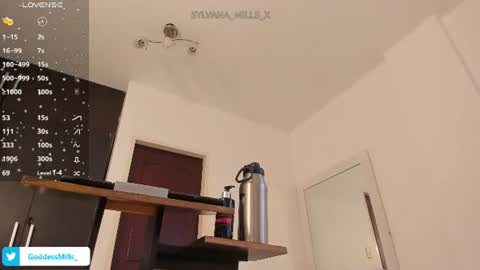 Snapshot of sylvana_mills_x chatting on 06/16/26, 07:49 Sylvana online show from 06/16/26, 07:49