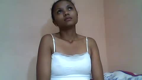 Snapshot of sylvaniah01 chatting on 06/14/26, 04:47 sylvaniah01 online show from 06/14/26, 04:47