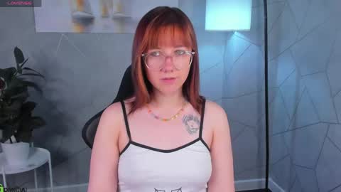 Snapshot of sylvia_ruiz chatting on 05/30/26, 09:17 Sylvia online show from 05/30/26, 09:17