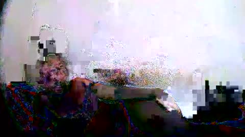 Snapshot of sylviasexy27 chatting on 12/24/24, 07:55 sylviasexy27 online show from 12/24/24, 07:55