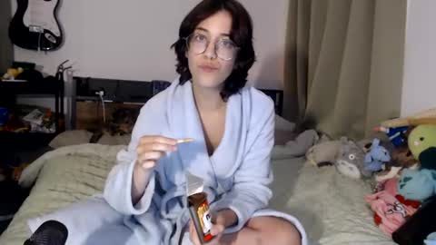 Snapshot of sylviaswitchy chatting on 07/26/26, 02:31 SYLVIA 3 online show from 07/26/26, 02:31