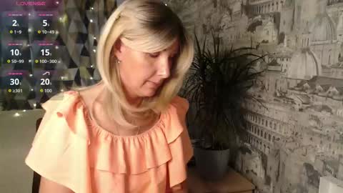 Sylvia online show from 10/24/25, 08:11