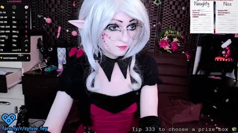 Snapshot of sylvie_fey chatting on 12/16/24, 01:31 Sylvie online show from 12/16/24, 01:31