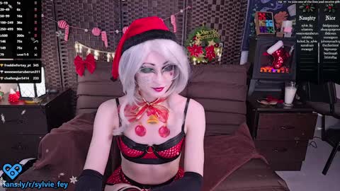 Snapshot of sylvie_fey chatting on 12/25/24, 06:09 Sylvie online show from 12/25/24, 06:09