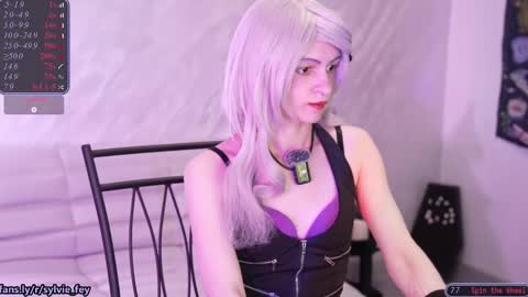 Snapshot of sylvie_fey chatting on 09/17/25, 07:04 Sylvie online show from 09/17/25, 07:04