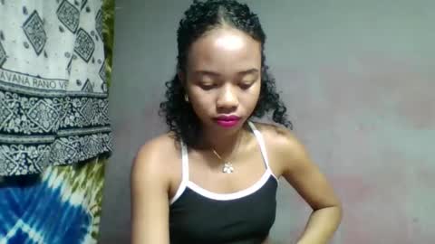 Sylviette online show from 05/28/26, 12:13