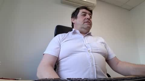 sympa_trique online show from 06/11/26, 06:33