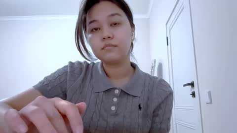 Snapshot of synthiahenneberger chatting on 03/03/26, 04:46 Sitney online show from 03/03/26, 04:46