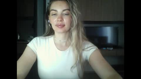 Snapshot of syrami chatting on 02/20/26, 06:19 syrami online show from 02/20/26, 06:19