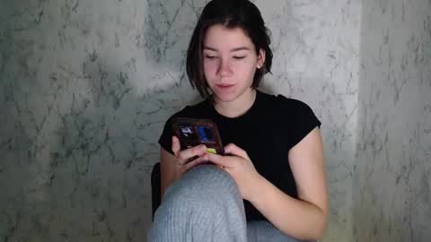 SyrenDixon online show from 11/27/25, 10:39