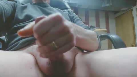 Snapshot of syse3 chatting on 12/20/24, 07:07 syse3 online show from 12/20/24, 07:07