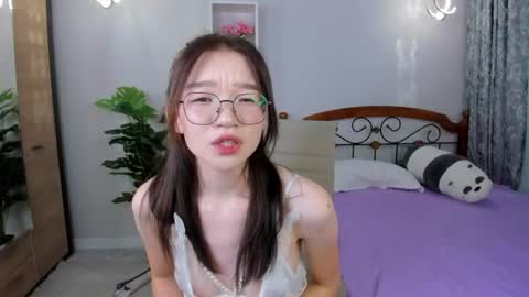 Snapshot of syuri_sun chatting on 06/30/26, 04:41 Yuki online show from 06/30/26, 04:41