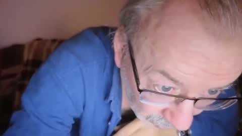 szaszinno6669068 online show from 09/15/25, 02:11
