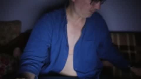 szaszinno6669068 online show from 09/17/25, 02:57