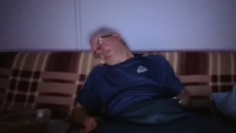 szaszinno6669068 online show from 10/04/25, 12:08