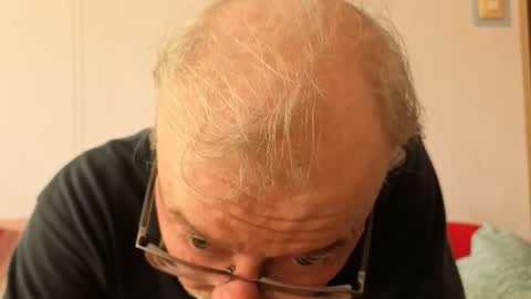 szaszinno6669068 online show from 10/17/25, 12:19