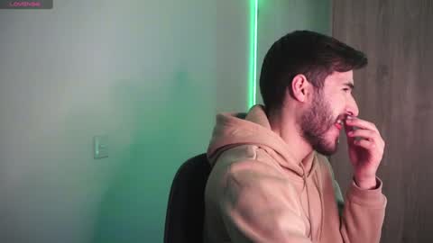 t0ny_wylie online show from 01/09/25, 11:47