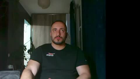 Huracane online show from 05/18/26, 05:41