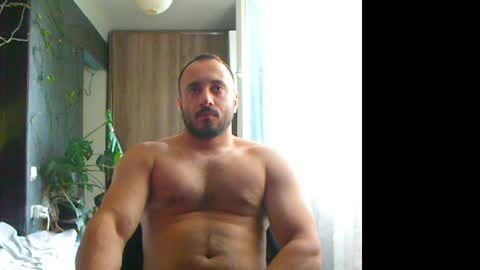 Huracane online show from 05/25/26, 03:29
