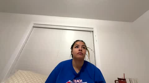 t_princess_t online show from 12/19/24, 11:03