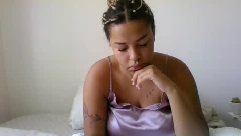 t_princess_t online show from 09/17/25, 04:19