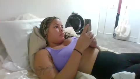 t_princess_t online show from 09/25/25, 01:20