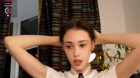 Heeey im Helena3 -- fav555100333 -- pvts only premium and after my public show 3 online show from 10/27/25, 01:37