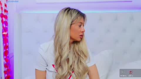 Snapshot of taahiraarabian chatting on 03/08/25, 09:28 Arianna online show from 03/08/25, 09:28