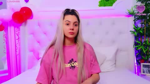 Snapshot of taahiraarabian chatting on 02/20/26, 01:11 Arianna online show from 02/20/26, 01:11