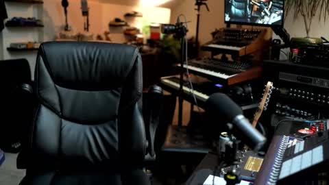 Snapshot of tabew chatting on 10/29/25, 07:04 tabew online show from 10/29/25, 07:04