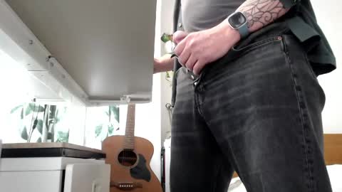 tache154167 online show from 04/14/26, 11:49