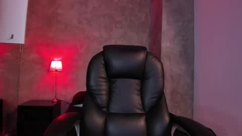 tadeo_vega online show from 12/21/25, 11:28