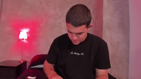 tadeo_vega online show from 12/22/25, 11:29