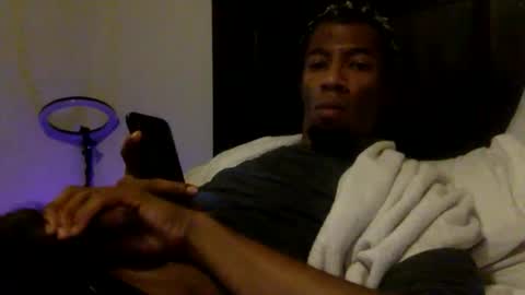 Taejhon online show from 11/16/25, 02:17