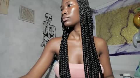 Tahira online show from 10/24/25, 08:05