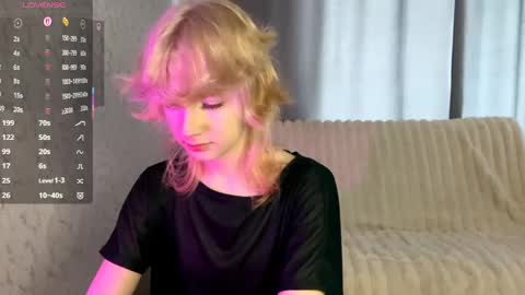 Tessa online show from 04/24/26, 12:07