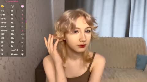 Tessa online show from 04/26/26, 09:07
