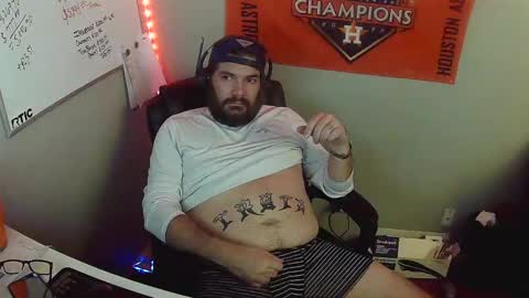 Snapshot of taintnuzzler_13 chatting on 02/13/25, 06:20 TaintNuzzler online show from 02/13/25, 06:20