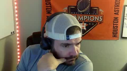 Snapshot of taintnuzzler_13 chatting on 03/03/25, 09:00 TaintNuzzler online show from 03/03/25, 09:00