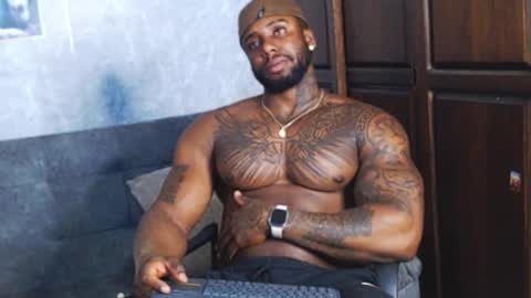 Tairon Tucke online show from 12/14/24, 05:07