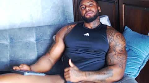 Tairon Tucke online show from 12/24/24, 01:06