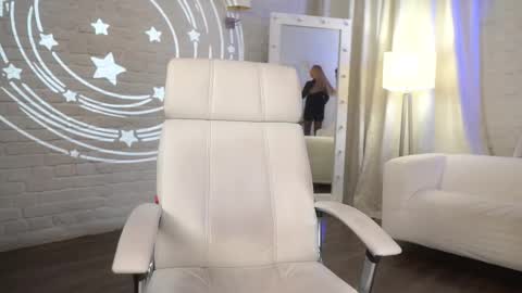 Margo online show from 11/29/25, 11:41