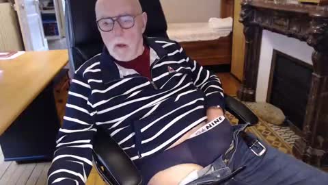 taisabaki54 online show from 12/04/24, 01:09