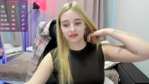 Taisia online show from 04/19/26, 07:51