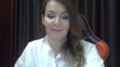 taisialucky77 online show from 11/19/25, 05:24